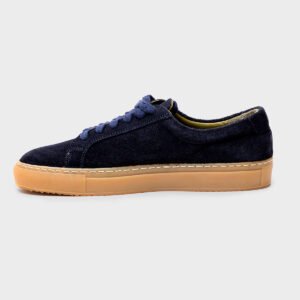 Sneaker “Exilio Azul”